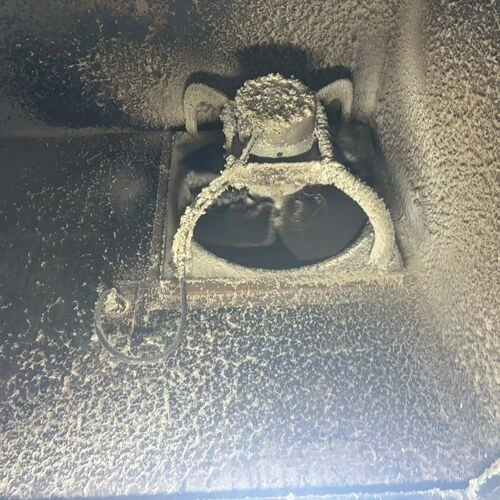 画像6095：作業環境の空気循環を改善する有圧換気扇交換工事の施工実績
