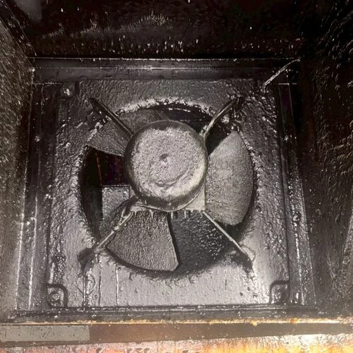 画像6146：施設に適した換気能力を確保する有圧換気扇交換工事の施工事例
