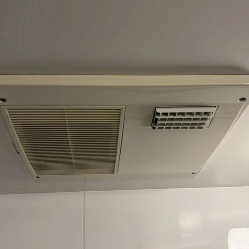 画像6201：浴室設備の機能性を向上させるバス乾燥換気扇交換工事の施工